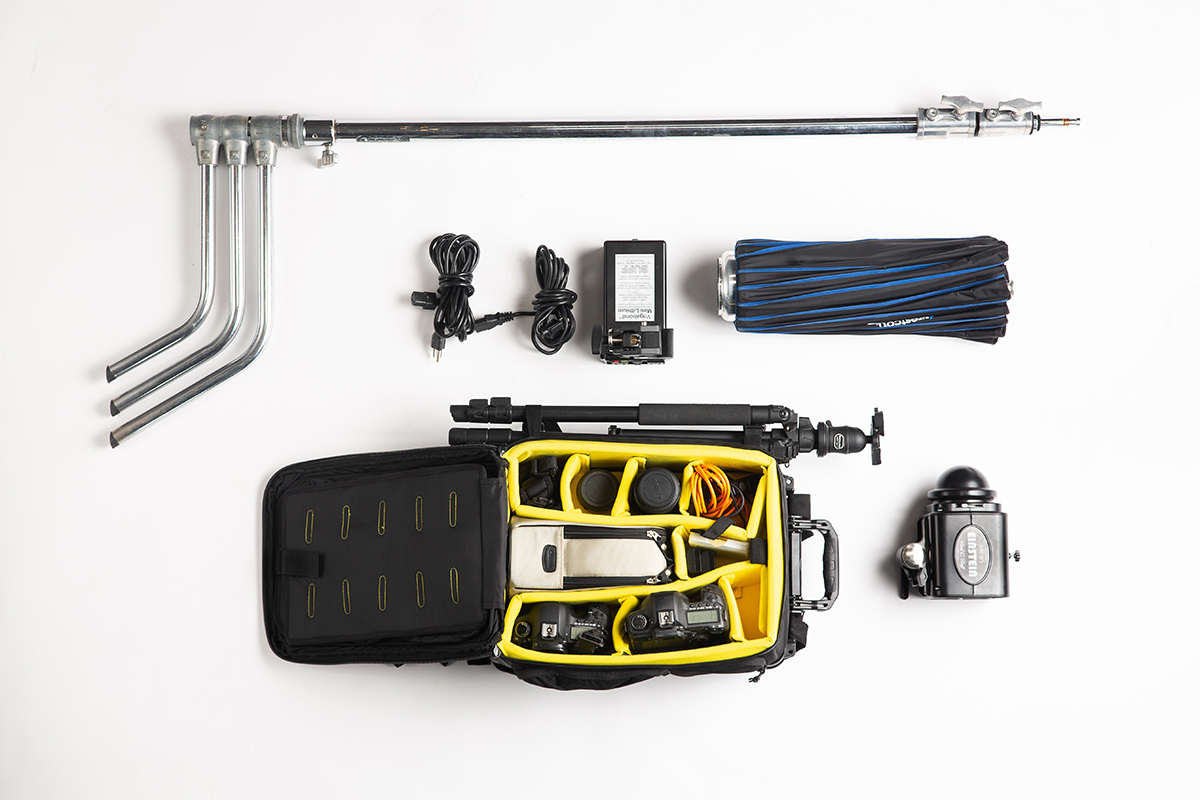 Senior and portrait photographer, Jamie Boler, highlights his go-to gear that includes and Einstein 640 Flash Unit and a Vagabond Mini Lithium battery.