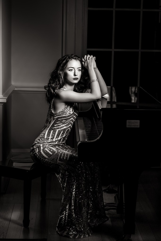 Ali Johnson Photography - Senior Film Noir, Sydney Small